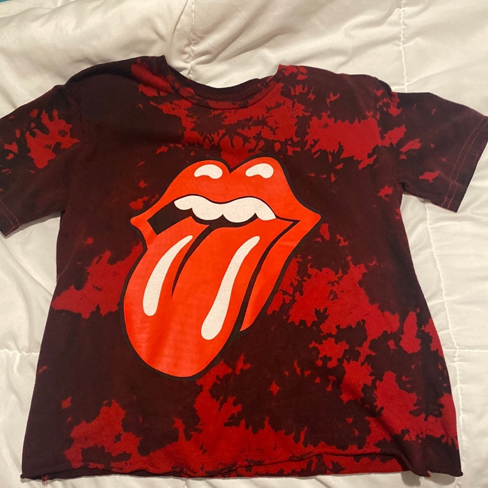 A red Rolling Stones shirt in good condition